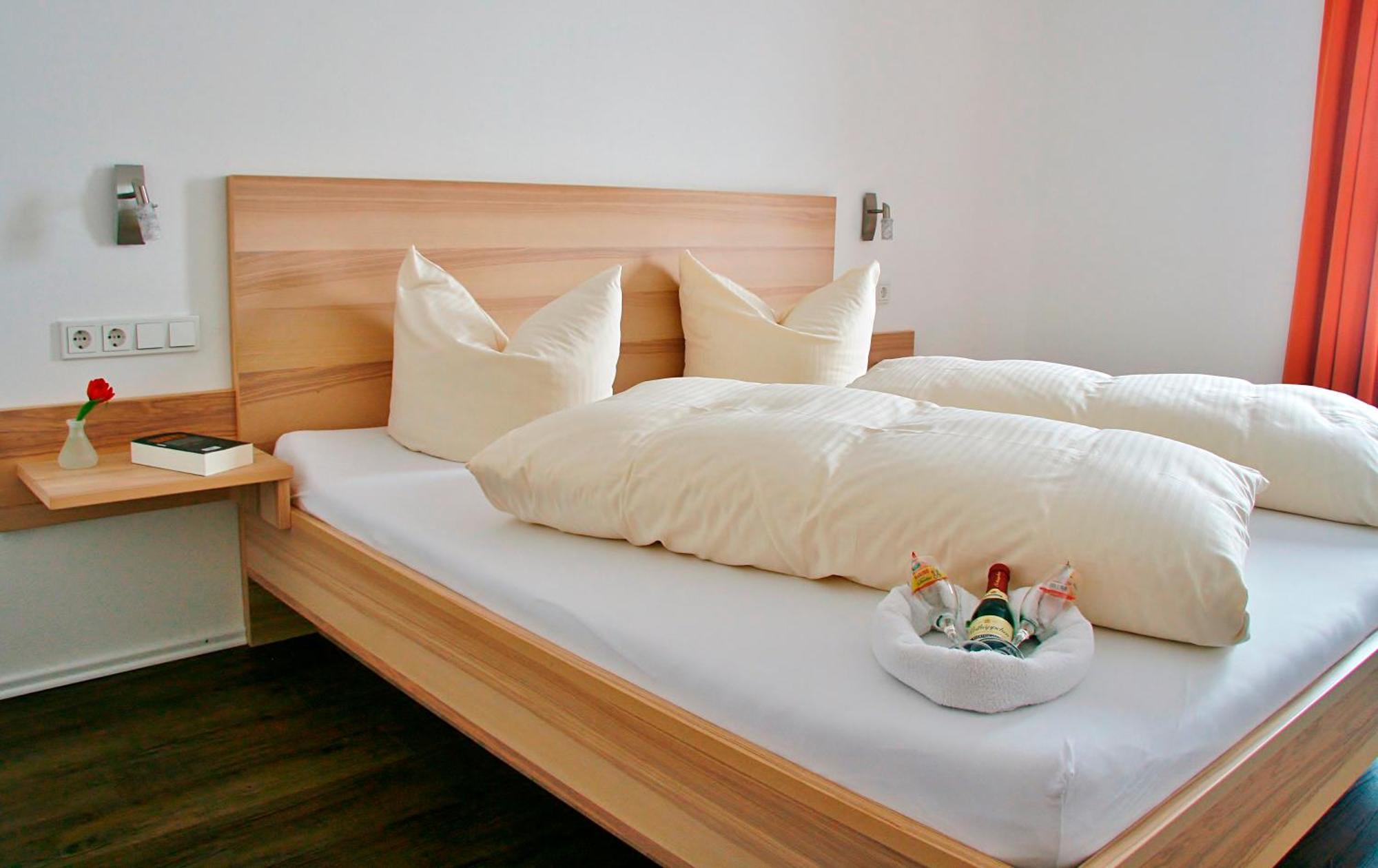 Seehotel Und Appartements Schnoeller Риден Екстериор снимка